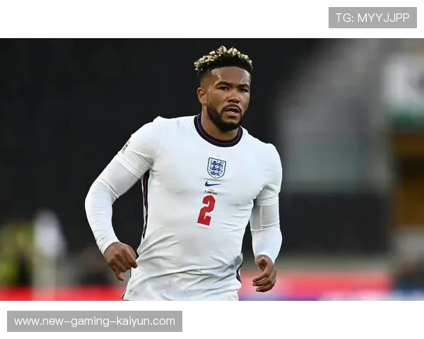 切尔西詹姆斯后点抢点头球破网：科技助力下的顶级训练秘籍