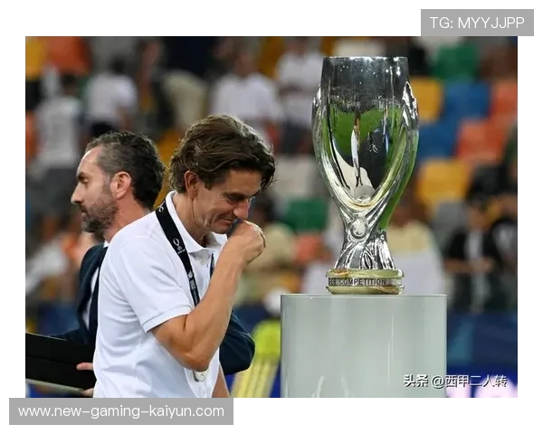 热刺后卫长传直塞制造单刀：战术的深度与精彩瞬间